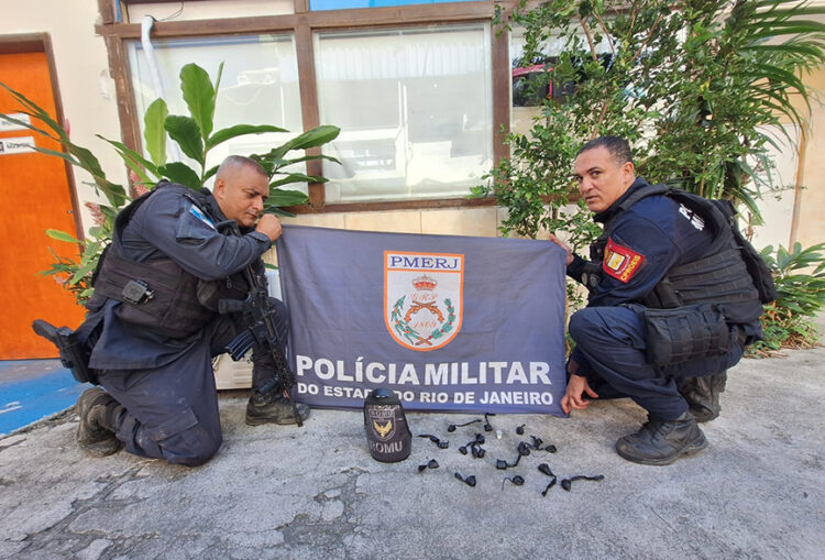 Todo o material apreendido com o suspeito foi encaminhado para a 132ª DP de Arraial do Cabo. Divulgação
