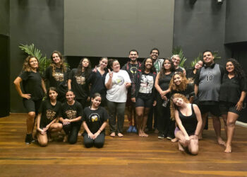 Projeto Tecendo Talentos oferece oportunidade de aprendizado e expressão artística para crianças e adultos. Foto: Divulgação